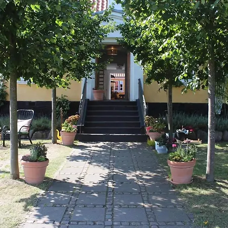 Femmasteren Hotel & Hostel Marstal